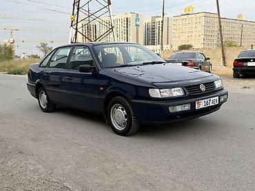 Volkswagen Passat: 1995 г., 1.8 л, Механика, Бензин, Седан
