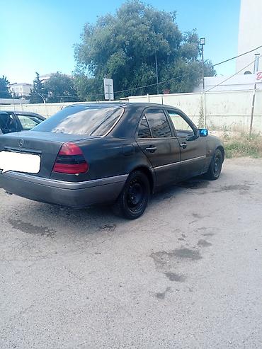 avtobuslar satisi: Mercedes-Benz C 230: 2.2 l | 1995 il Sedan — 2