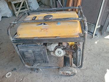baklar və çənlər: Generator AKSA türk malı gücü 5.5 KVA Benzin, Çox yaxşı işləyir. Yağı — 3