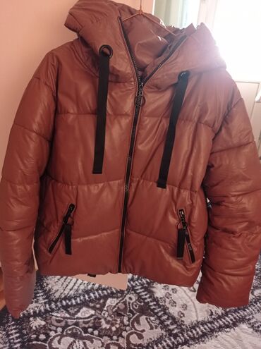 Kurtkalar: Kurtka 8azn M razmer