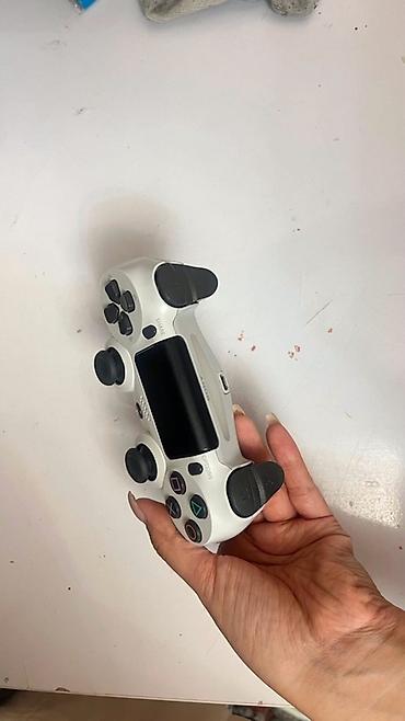 xbox one gamepad: Беспроводной геймпад Sony DualShock 4 (PS4), цвет синий и белый. - — 8