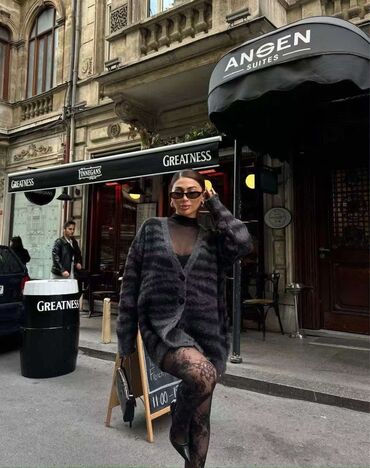 Džemperi, kardigani: Univerzalna velicina 3500 dinara — 7