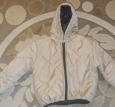 toxunma uşaq jiletkaları: Uşaq üçün qışlıq kapüşonlu kurtka - Rəng: açıq bej (parıltılı səth) -