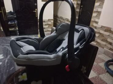 Yenidoğulmuşlar və kiçik uşaqlar üçün nəzərdə tutulmuş boz rəngli