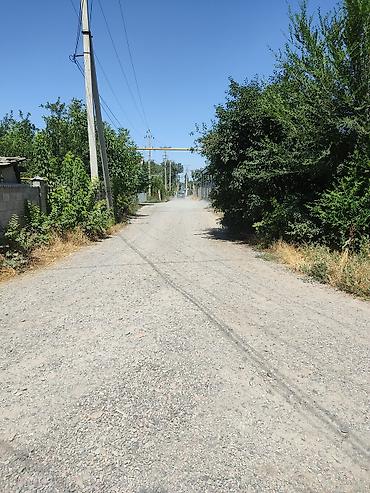 Продажа коттеджей и домов: Продаю дом в 50 метрах от Алматинки ул. Восточная 5, звонить писать at lalafo.kg — 10 Продажа коттеджей и домов: Продаю дом в 50 метрах от Алматинки ул. Восточная 5, звонить писать — 10