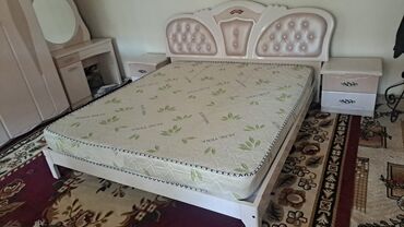 кроватка трансформер для новорожденных: Спальный гарнитур, Б/у, Двуспальная кровать, цвет - Бежевый at lalafo.kg кроватка трансформер для новорожденных: Спальный гарнитур, Б/у, Двуспальная кровать, цвет - Бежевый