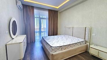 Mənzil kirayələyirəm: İcarəyə verilir 3 otaqlı yeni tikili 113 m², Nəriman Nərimanov m — 2