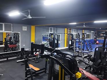 split kondisioner: Fitnes zalı və istirahət zonası Xidmət: - Güc məşqləri, bodibildinq — 8