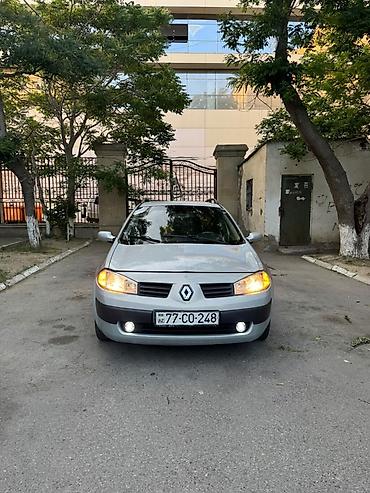 Renault: Renault Megane kombi (universaI) – gümüşü rəng Maşın motor karopka — 1
