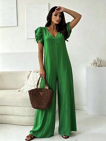 cargo: 04. Kombinezon 
L XL XXL XXXL
Cena : 2.600 dinara A — 2