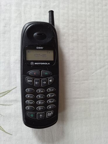 кнопочный машинка: Сотовый телефон кнопочный " MOTOROLA GSM " 1997 г. Всё работает