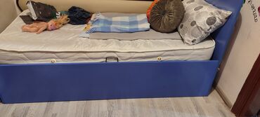 Çarpayılar: Təknəfərlik çarpayı, Bazasız, Matras ilə, Siyirməsiz