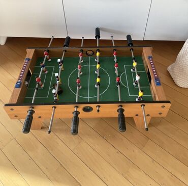 Uşaq geyimi və ayaqqabıları: Mini stolüstü futbol (foosball) oyunu - Kompakt ölçülü, masa üzərində