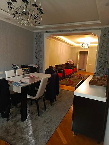 Mənzillər: Bakı, Yasamal, 3 otaqlı, Köhnə tikili, m. Elmlər Akademiyası, 110 kv. m — 10