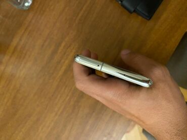 samsung on 6: Samsung Galaxy S10, 128 GB, rəng - Ağ, Qırıq, İki sim kartlı, Face ID