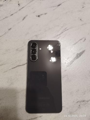 221 mercedes: Samsung Galaxy A56 5G, Б/у, 256 ГБ, цвет - Серый — 5