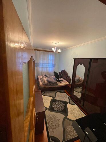 Uzunmüddətli kirayə mənzillər: Ev Memar Əcəmi metrosundan 15 dəqiqə məsafədə yerləşir.İşıqı qazı suyu — 3