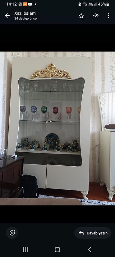 Klassik üslubda qonaq otağı mebel dəsti - Vitrin: İki qapılı şüşə