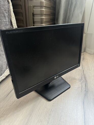 купить большой монитор бу: Монитор, LG, Колдонулган, 18" - 19"