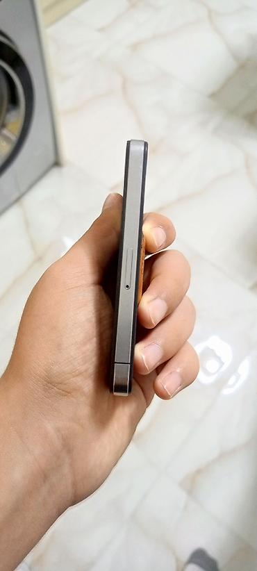 apple iphone 8: IPhone 4, < 16 GB, Qara — 2