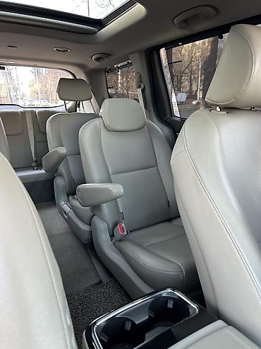 Kia: Kia Carnival: 2019 г., 2.2 л, Автомат, Дизель, Минивэн — 13