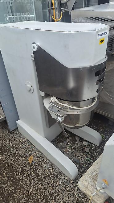 949₼ mikser 20l butun avadanlıqlar movcuddur
Bakı
 Zeyno♥️