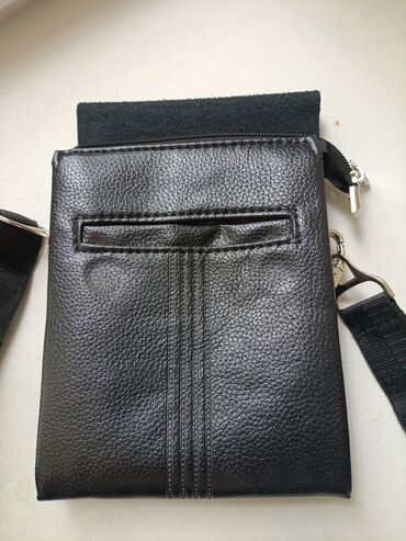 Çantalar: Çiyin çantası, Armani Exchange, Yeni