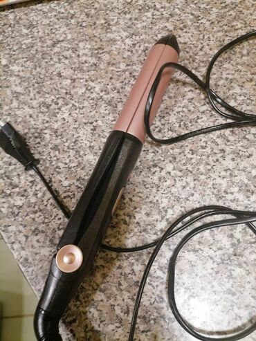 Prese za kosu: Pegla za kosu Favorit 55w kao nova je
 Mirjevo — 14