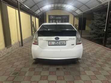 Toyota: Toyota Prius: 2010 г., 1.8 л, Автомат, Гибрид, Седан — 2