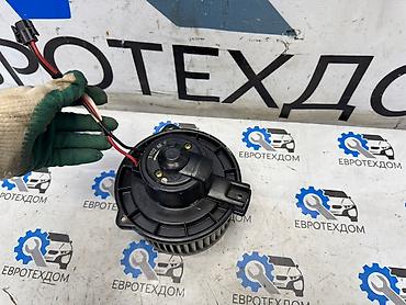 Другие детали вентиляции, охлаждения и отопления: Моторчик печки (отопителя) Mercedes Benz M-Class W163 OM613 2004 — 2