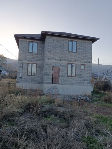 снять дом в киргизии: 214 м², 6 комнат, Без мебели