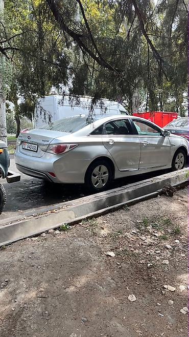audi 4: Hyundai Sonata: 2012 г., 2.4 л, Автомат, Гибрид, Седан — 4
