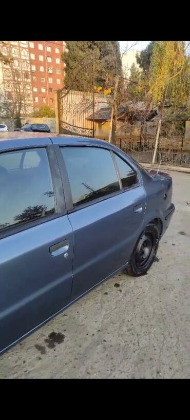 Iran Khodro: Iran Khodro Samand: 1.8 l | 2006 il Sedan — 2