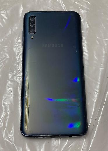 xiaomi mi 8 lite: Samsung Galaxy A70, 128 GB, Barmaq izi, Sensor, İki sim kartlı — 2