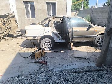 Автозапчасти: Кузов Volkswagen Passat B3 (седан), частично разобран для — 1