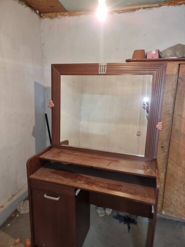 пенобетон на крышу бишкек цена: Даараткана үчүн үстөл, Колдонулган, Күзгүсү менен, түсү - Күрөң