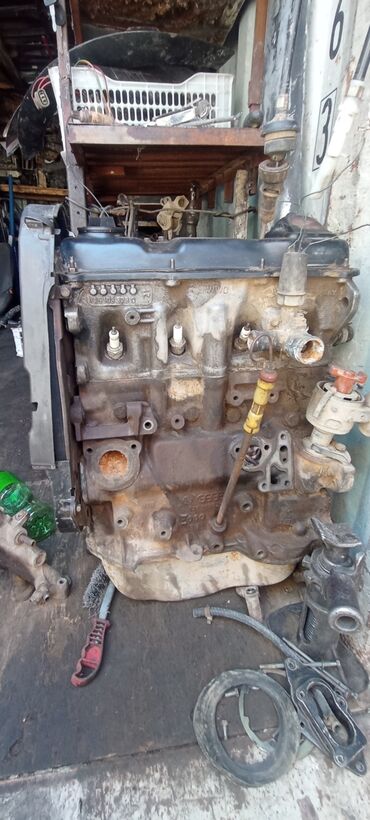 мерседес 124 мотор: Бензиновый мотор Volkswagen 1.8 л