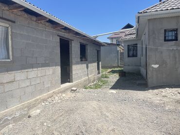 кыргызстан авторынок: 130 м², 3 комнаты, Свежий ремонт Кухонная мебель
