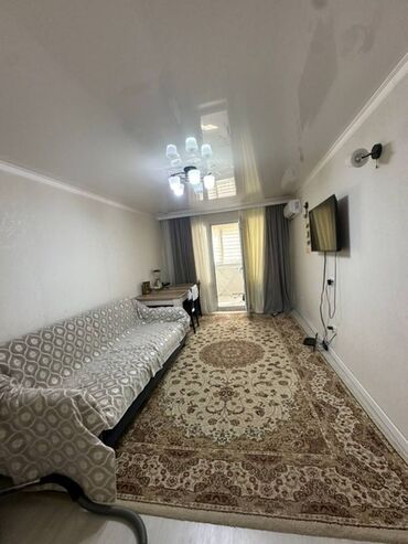 сдаю квартиру 5 микрорайон: 1 комната, 32 м², 104 серия, 1 этаж