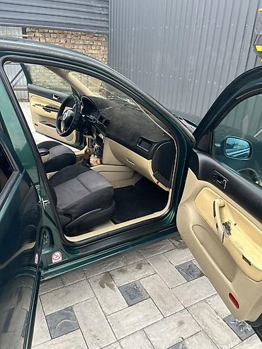 Volkswagen: Volkswagen Bora: 1998 г., 2.3 л, Механика, Бензин, Седан — 6