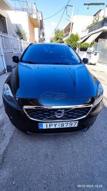 Volvo V40 Cross Country : 1.6 l | 2016 year | 257000 km. Hatchback