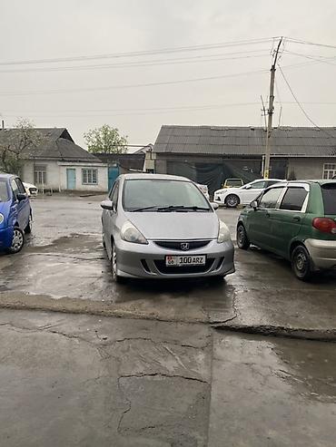Honda: Honda Fit: 2004 г., 1.5 л, Вариатор, Бензин, Хэтчбэк — 3