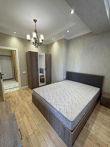 Uzunmüddətli kirayə mənzillər: Mərtəbə:6/14 Sahə:52 kv Otaq: 2 (düzəlmə) İnşaatçılar Metrosunun düz — 5