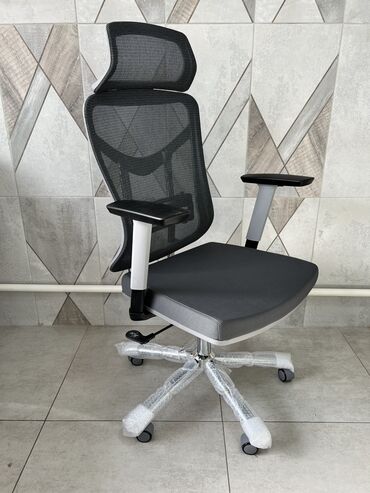Столы: Кресло-качалка, Офисное, Новый