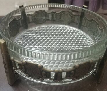 пепельница уличная: Антикварная большая пепельница СССР новая 500 сом. только звонить