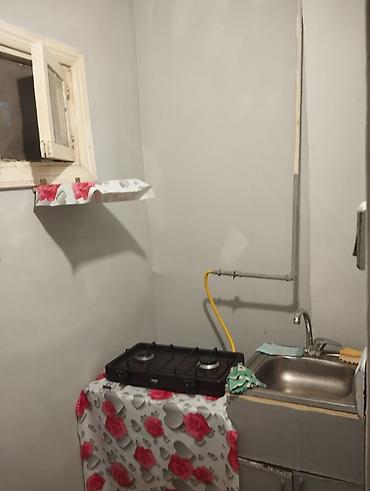 sekis sati: Gəncə şəhəri Yeni Gəncə qəsəbəsi, 2 ci mkr ərazisində 16 cı bina, 9 — 8