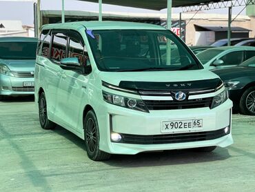 Toyota: Toyota Voxy: 2015 г., Гибрид, Вэн/Минивэн