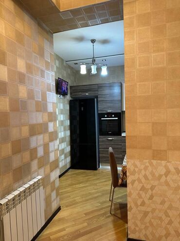 Uzunmüddətli kirayə mənzillər: Nəsimi rayonu Əcəmi metrosunun yaxınlıgında 12 mərtəbəli binanın 6-ci — 15