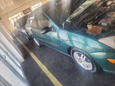 Ford: Ford Focus: 2 l | 2000 il 125235 km Sedan — 3