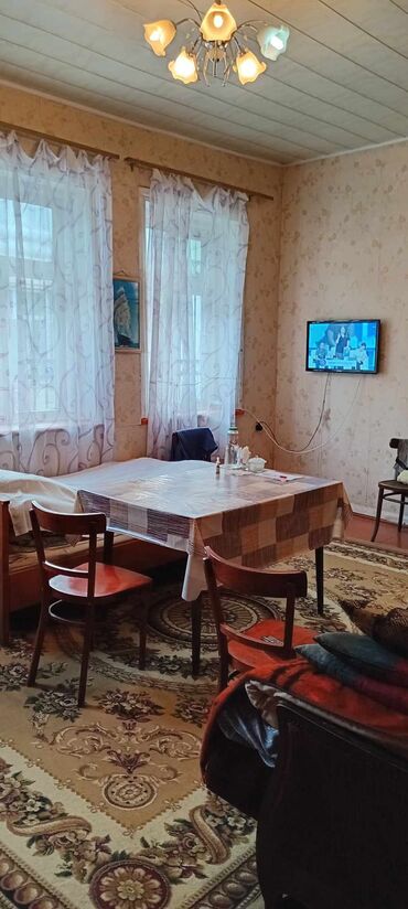 nesimi rayonunda satilan heyet evleri: 2 otaqlı, 57 kv. m, Orta təmir